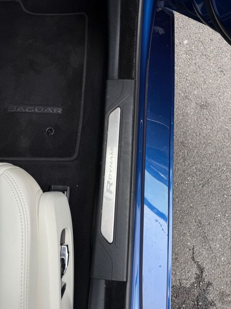 Used Jaguar XE 2021 for sale - 76386390: Photo 25