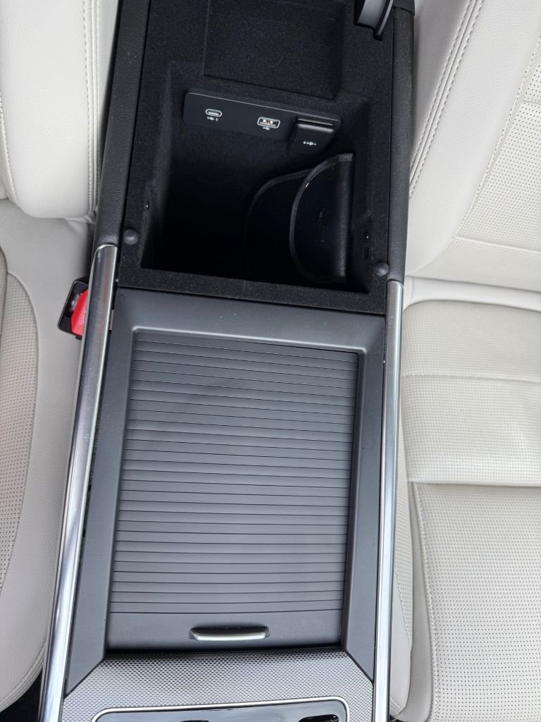 Used Jaguar XE 2021 for sale - 76386390: Photo 38