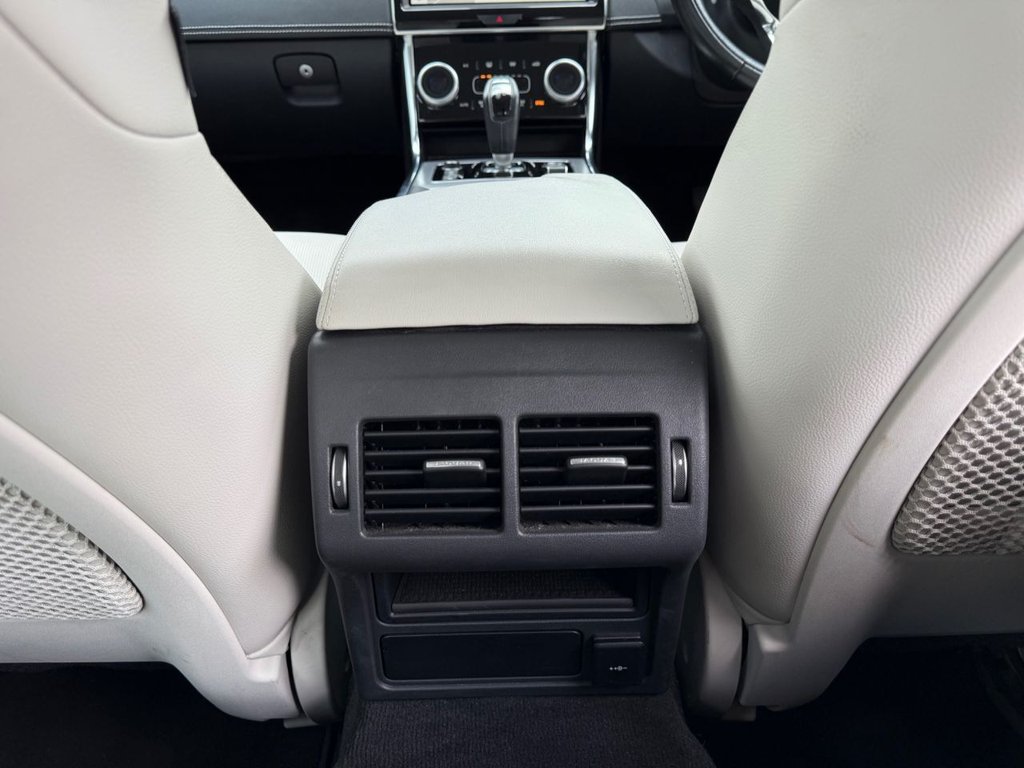 Used Jaguar XE 2021 for sale - 76386390: Photo 46