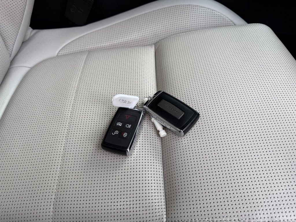 Used Jaguar XE 2021 for sale - 76386390: Photo 50