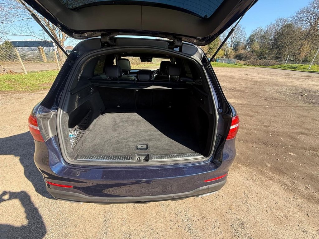 Used Mercedes-Benz GLC 2019 for sale - 78044543: Photo 9