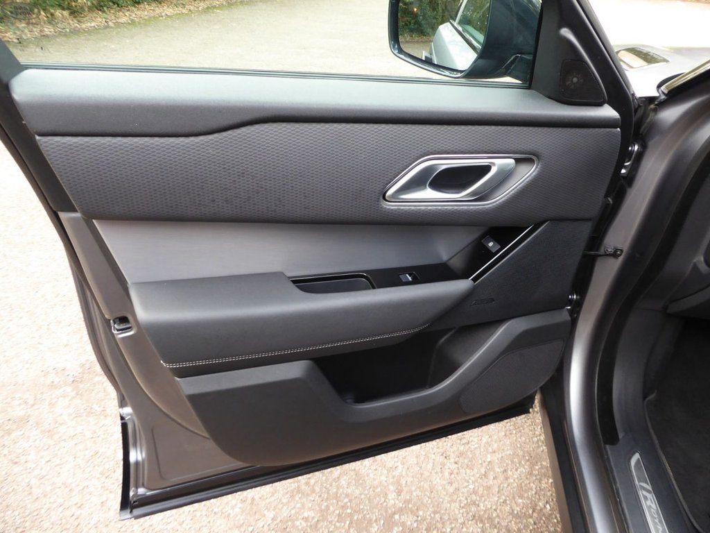 Used Land Rover Range Rover Velar 2022 for sale - 77654967: Photo 12