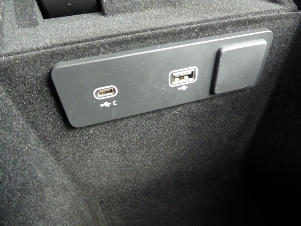 Used Land Rover Range Rover Velar 2022 for sale - 77654967: Photo 38