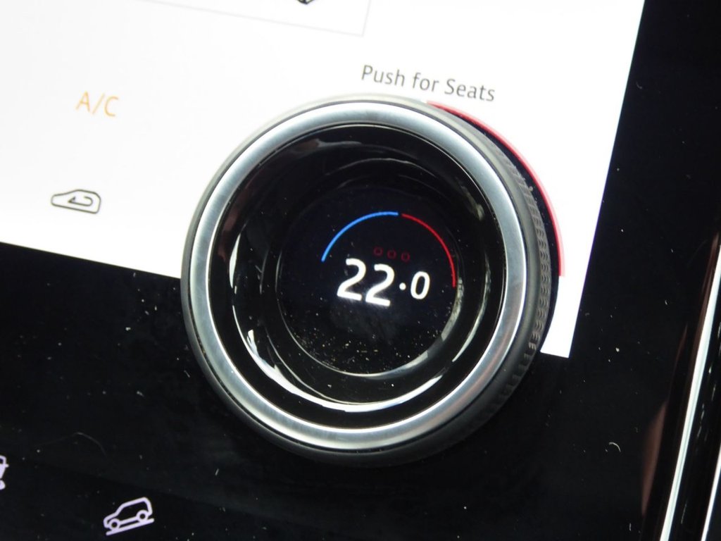 Used Land Rover Range Rover Velar 2022 for sale - 77654967: Photo 40