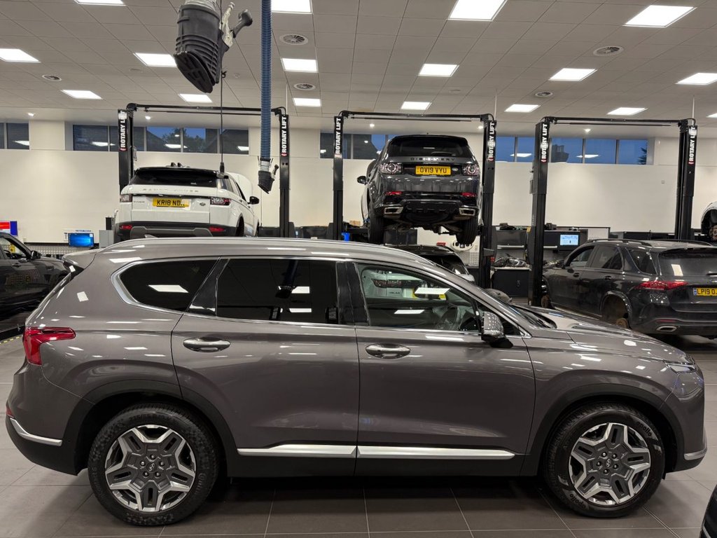 Used Hyundai Santa Fe 2022 for sale - 76280008: Photo 4