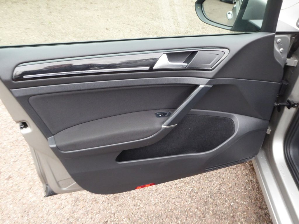 Used Volkswagen Golf 2020 for sale - 77288350: Photo 12