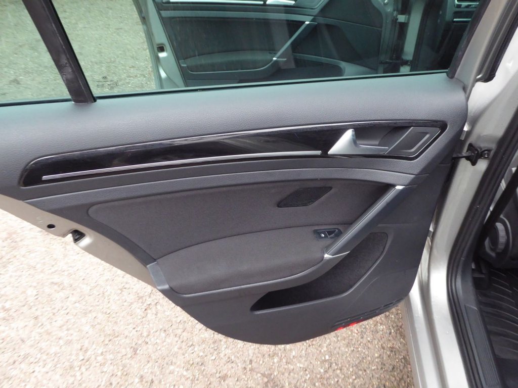 Used Volkswagen Golf 2020 for sale - 77288350: Photo 14