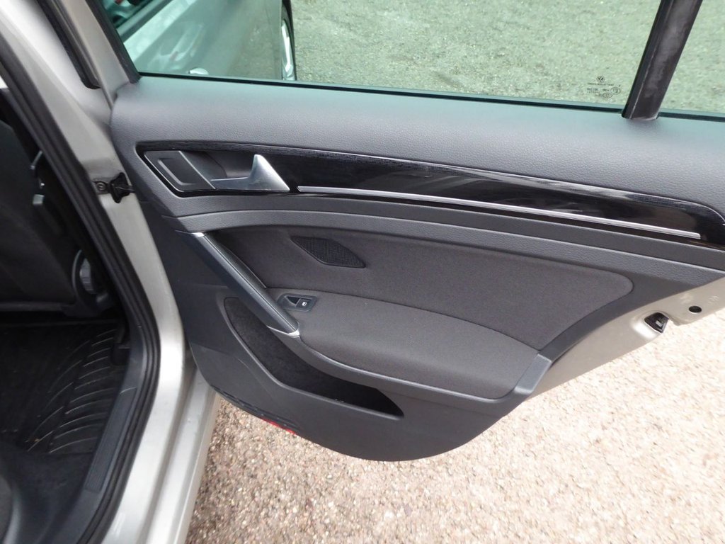 Used Volkswagen Golf 2020 for sale - 77288350: Photo 16