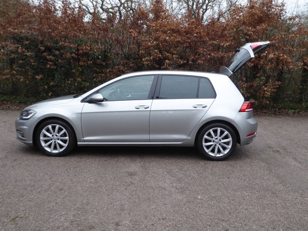 Used Volkswagen Golf 2020 for sale - 77288350: Photo 21