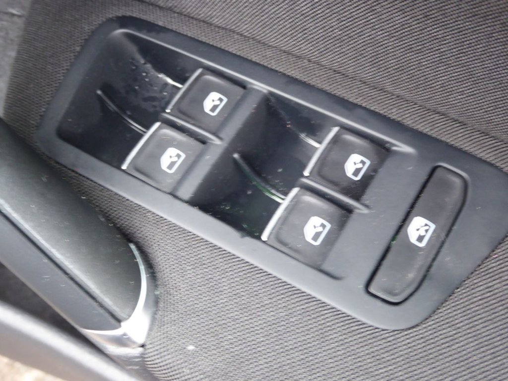 Used Volkswagen Golf 2020 for sale - 77288350: Photo 23