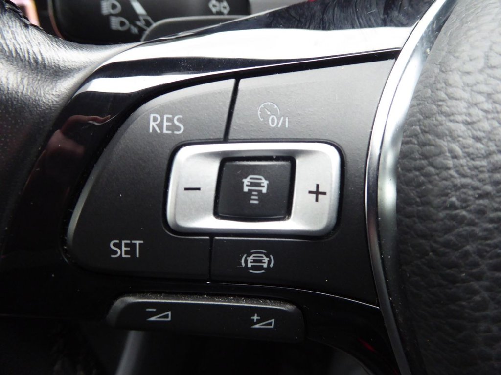 Used Volkswagen Golf 2020 for sale - 77288350: Photo 28