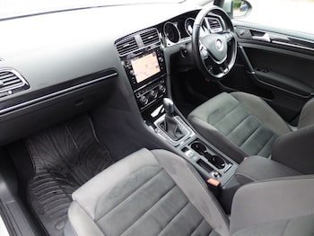 Used Volkswagen Golf 2020 for sale - 77288350: Photo