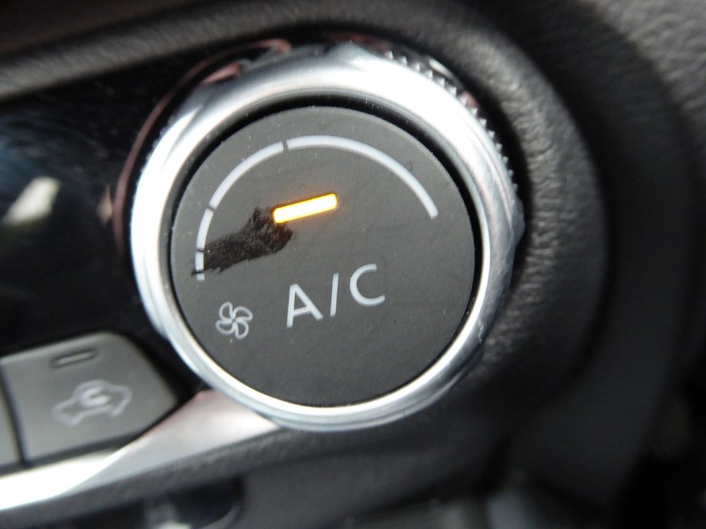 Used Nissan Juke 2020 for sale - 76900744: Photo 31