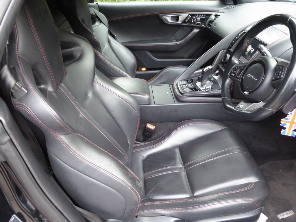 Used Jaguar F-Type 2016 for sale - 76848299: Photo 9