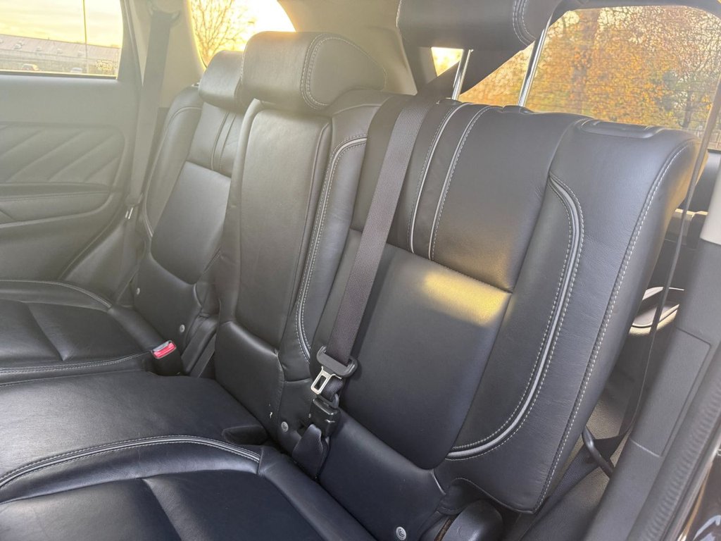 Used Mitsubishi Outlander 2017 for sale - 76570441: Photo 15