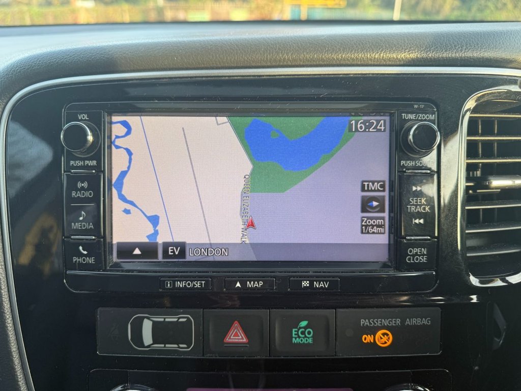 Used Mitsubishi Outlander 2017 for sale - 76570441: Photo 22