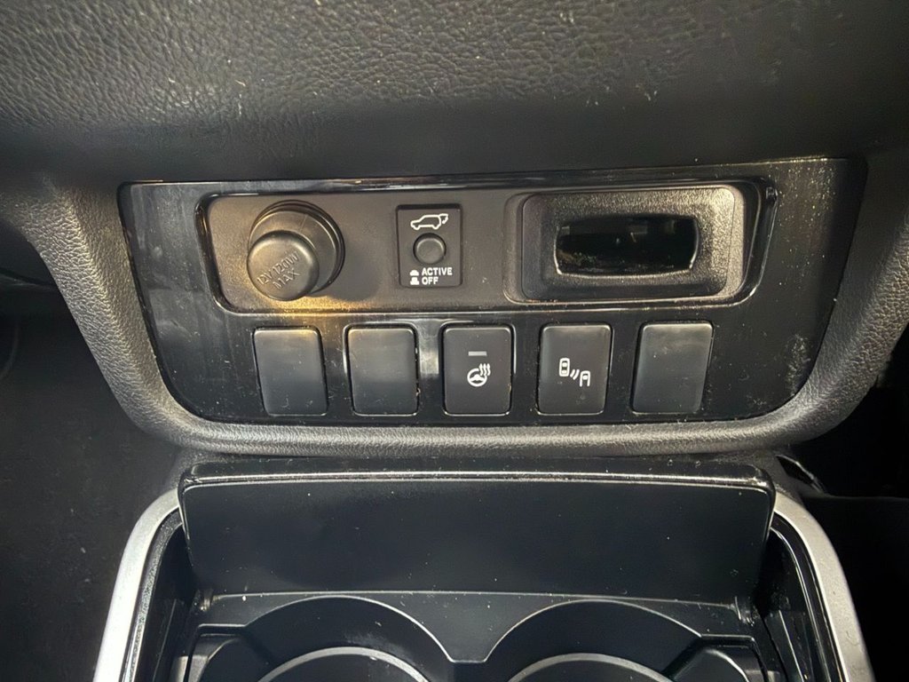 Used Mitsubishi Outlander 2017 for sale - 76570441: Photo 24