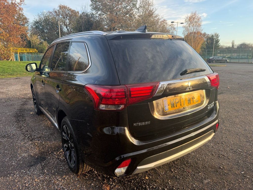 Used Mitsubishi Outlander 2017 for sale - 76570441: Photo 5