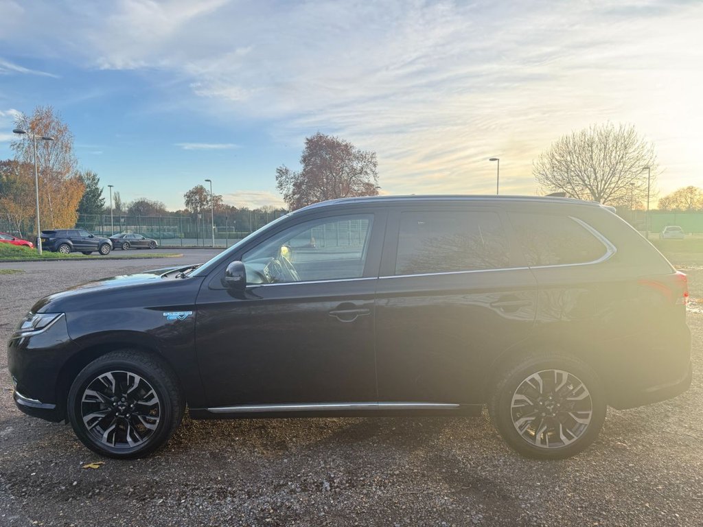 Used Mitsubishi Outlander 2017 for sale - 76570441: Photo 6