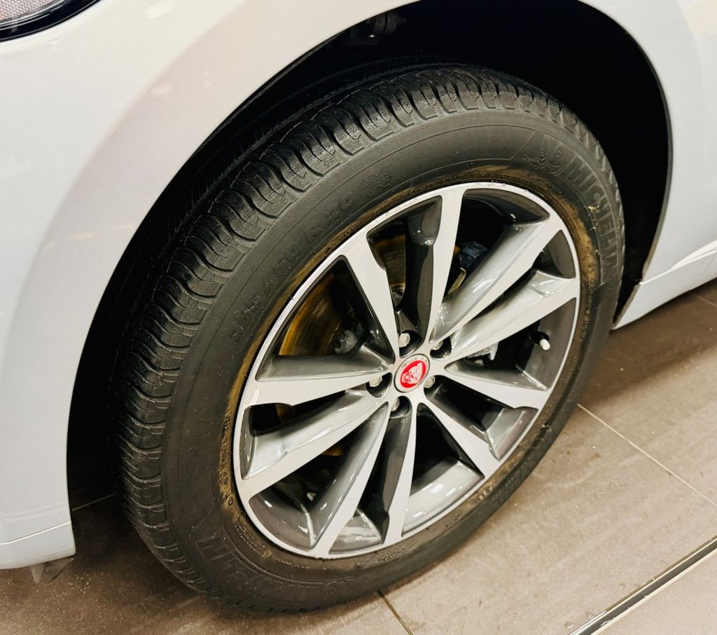 Used Jaguar F-Pace 2022 for sale - 76686225: Photo 10