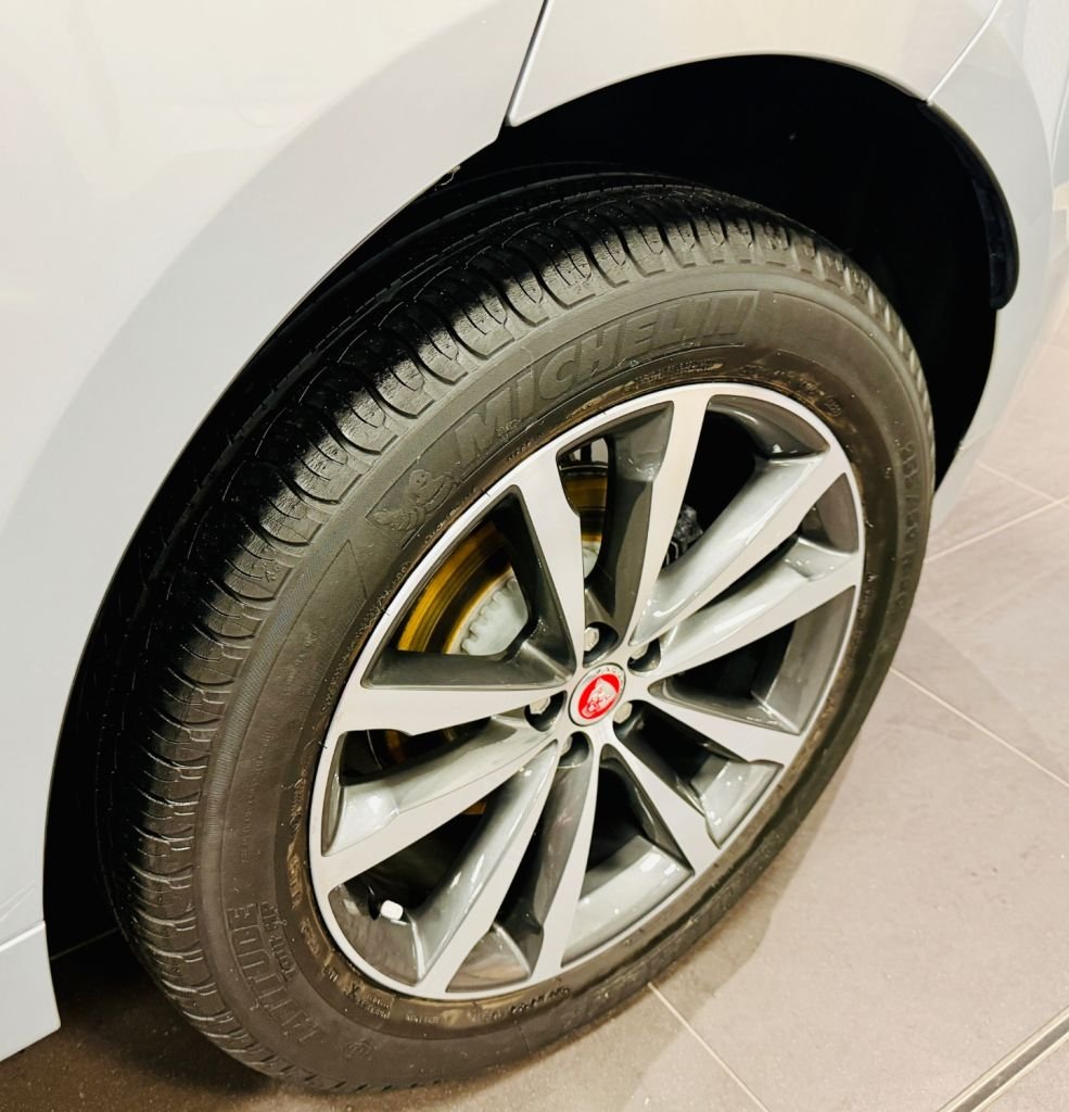 Used Jaguar F-Pace 2022 for sale - 76686225: Photo 11