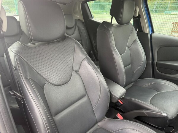 Used Renault Clio 2018 for sale - 76250147: Photo 13