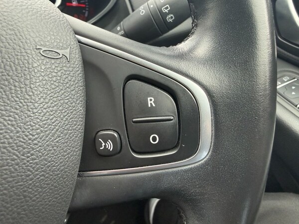 Used Renault Clio 2018 for sale - 76250147: Photo 27