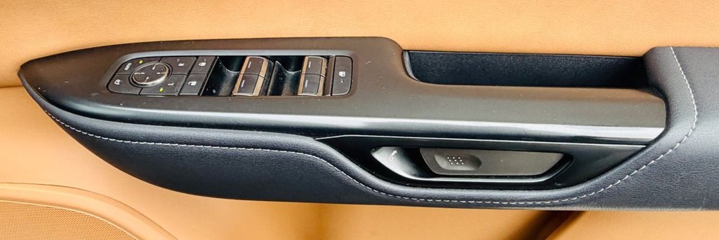 Used Lexus RZ 2023 for sale - 77241719: Photo 17