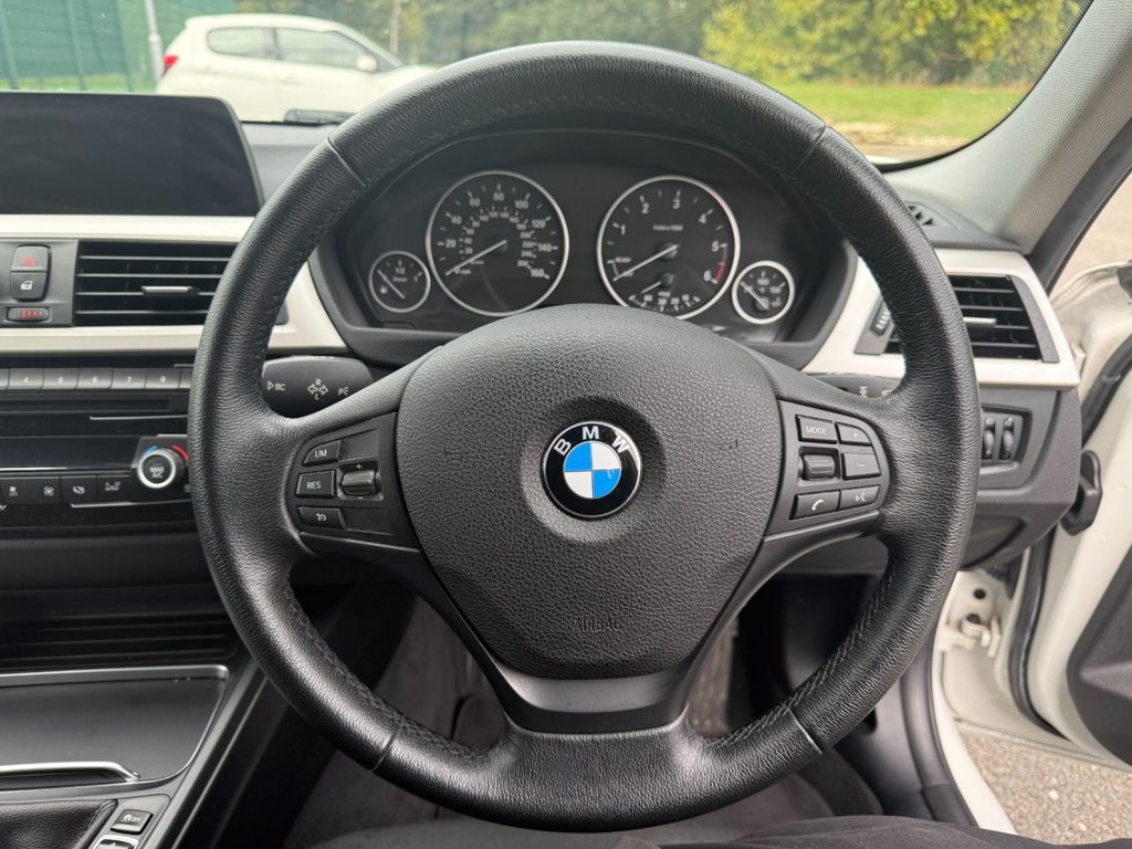 Used BMW 3 Series 2016 for sale - 76147999: Photo 17