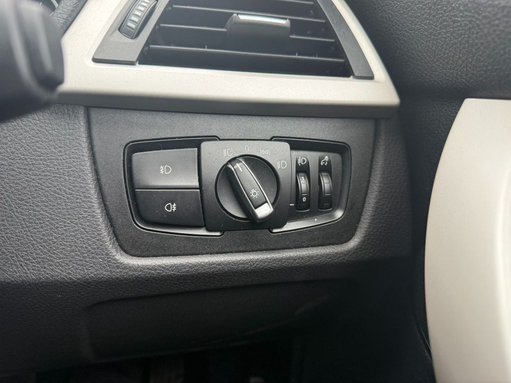 Used BMW 3 Series 2016 for sale - 76147999: Photo 30