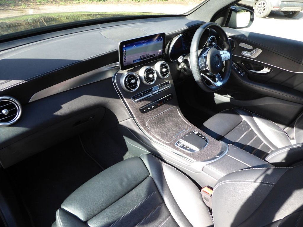 Used Mercedes-Benz GLC 2022 for sale - 77765147: Photo 3