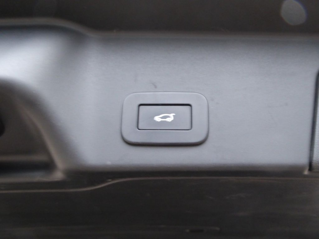 Used Land Rover Range Rover Evoque 2023 for sale - 77855508: Photo 12