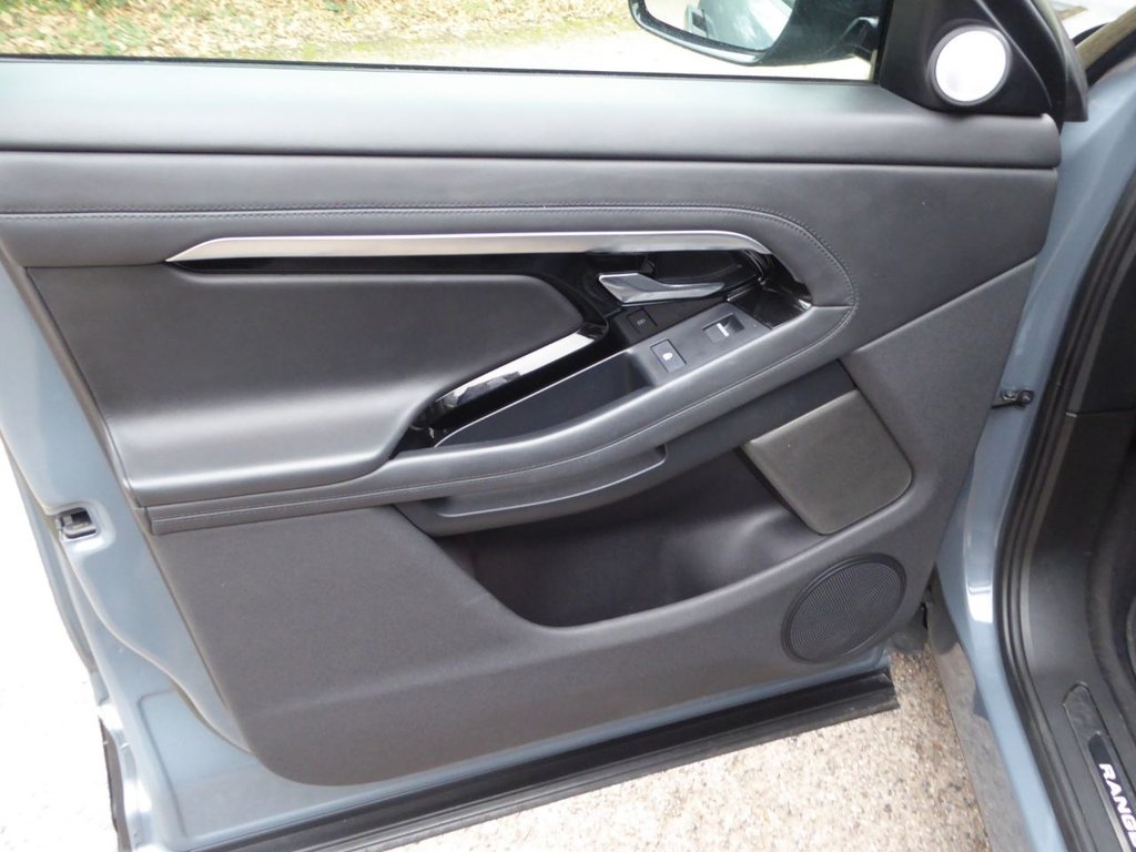 Used Land Rover Range Rover Evoque 2023 for sale - 77855508: Photo 15