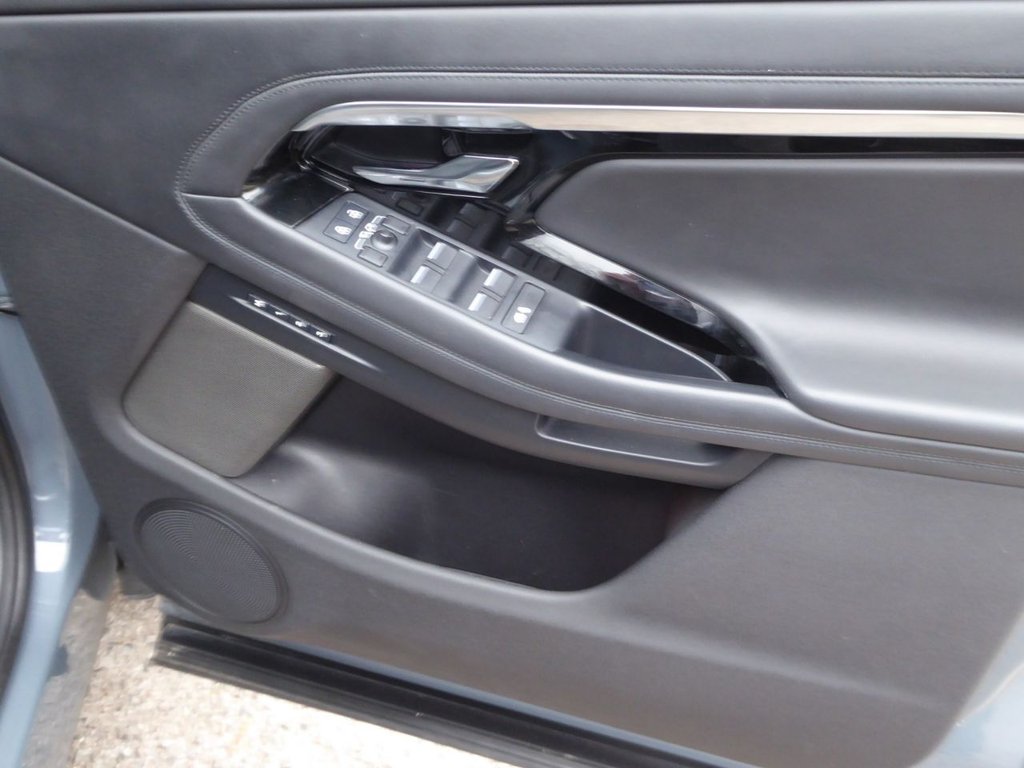 Used Land Rover Range Rover Evoque 2023 for sale - 77855508: Photo 27