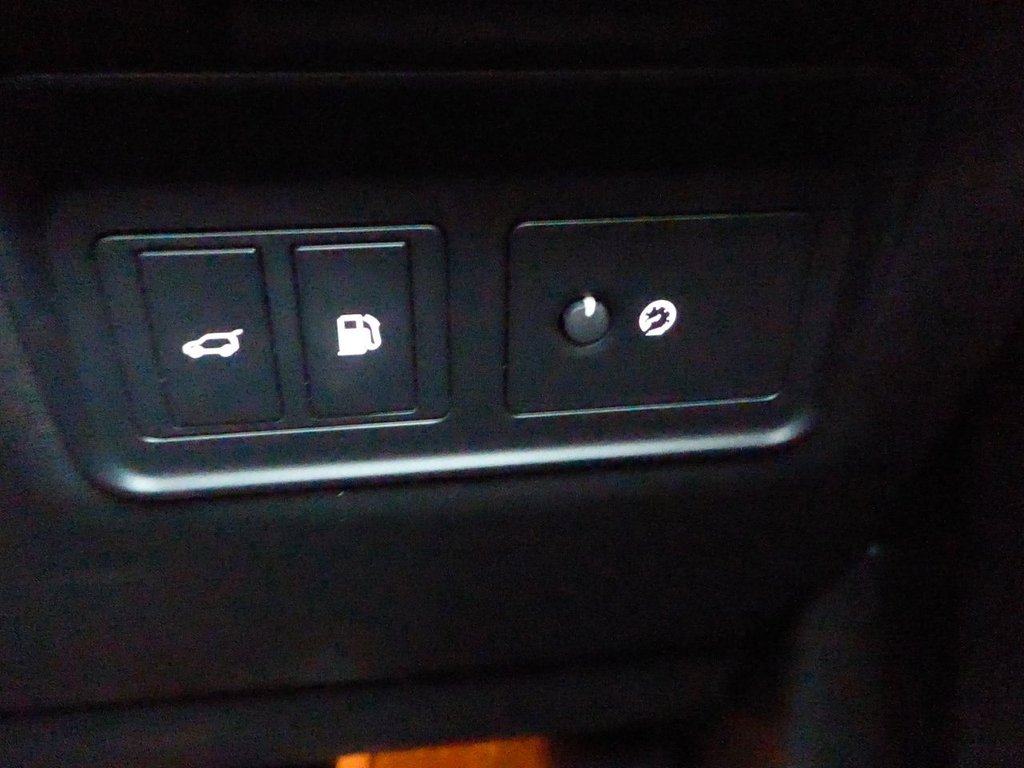 Used Land Rover Range Rover Evoque 2023 for sale - 77855508: Photo 32