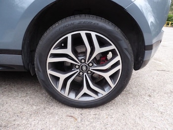 Used Land Rover Range Rover Evoque 2023 for sale - 77855508: Photo