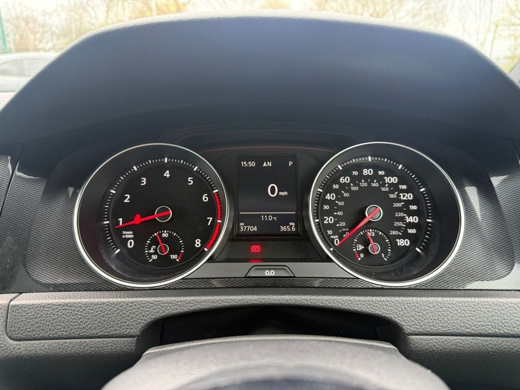 Used Volkswagen Golf 2015 for sale - 78002878: Photo 23