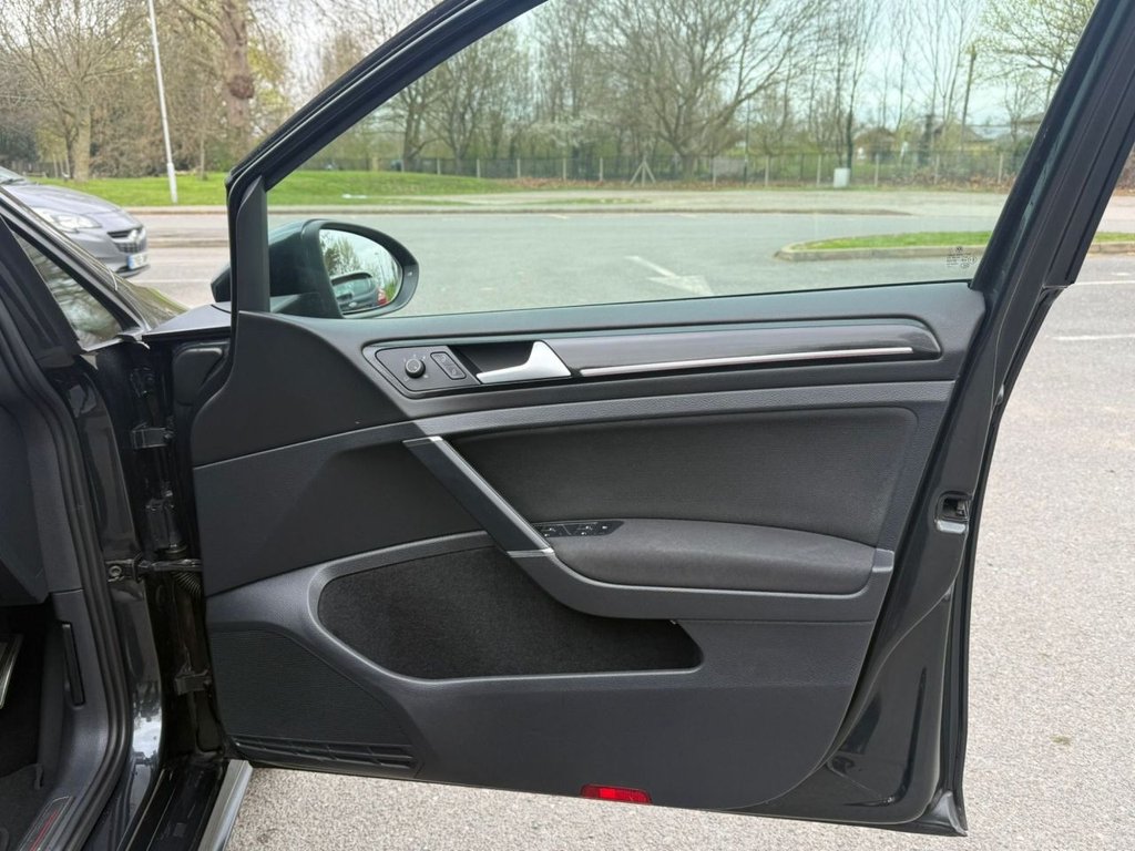 Used Volkswagen Golf 2015 for sale - 78002878: Photo 9