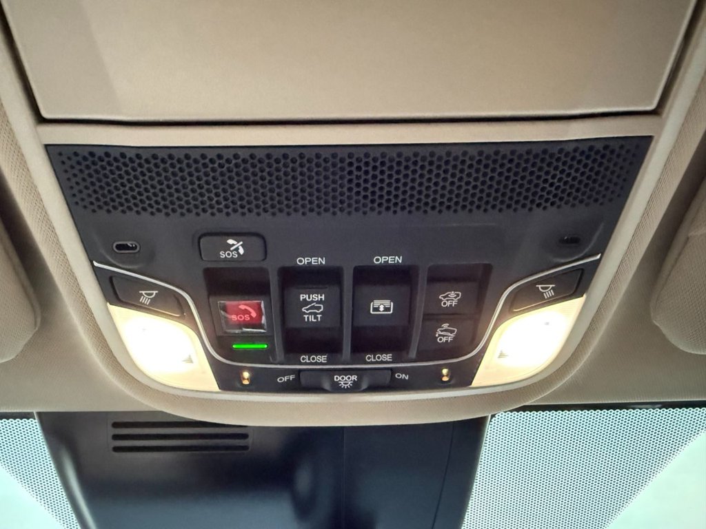 Used Honda CR-V 2023 for sale - 76605105: Photo 33