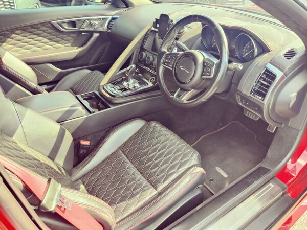 Used Jaguar F-Type 2017 for sale - 75573805: Photo 15