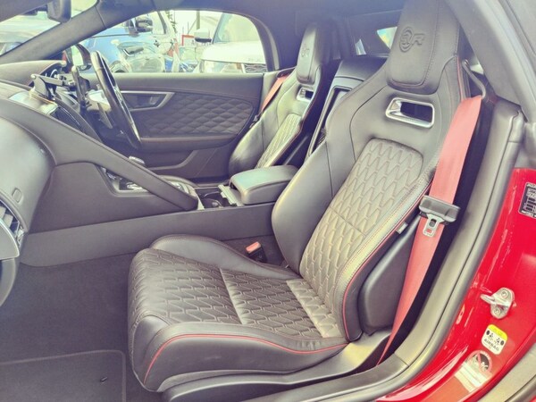 Used Jaguar F-Type 2017 for sale - 75573805: Photo 17