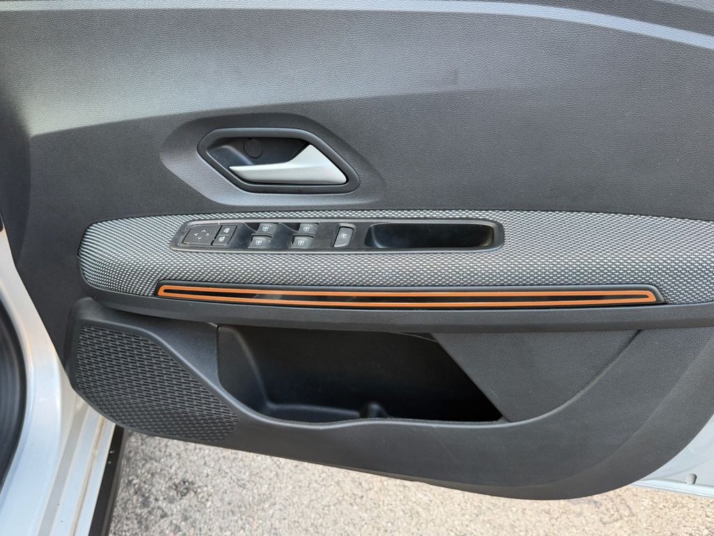 Used Dacia Sandero Stepway 2024 for sale - 76950637: Photo 19