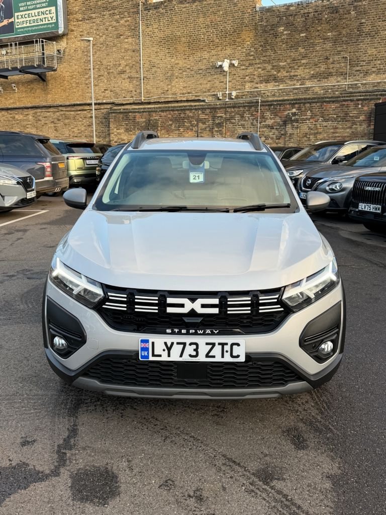 Used Dacia Sandero Stepway 2024 for sale - 76950637: Photo 4