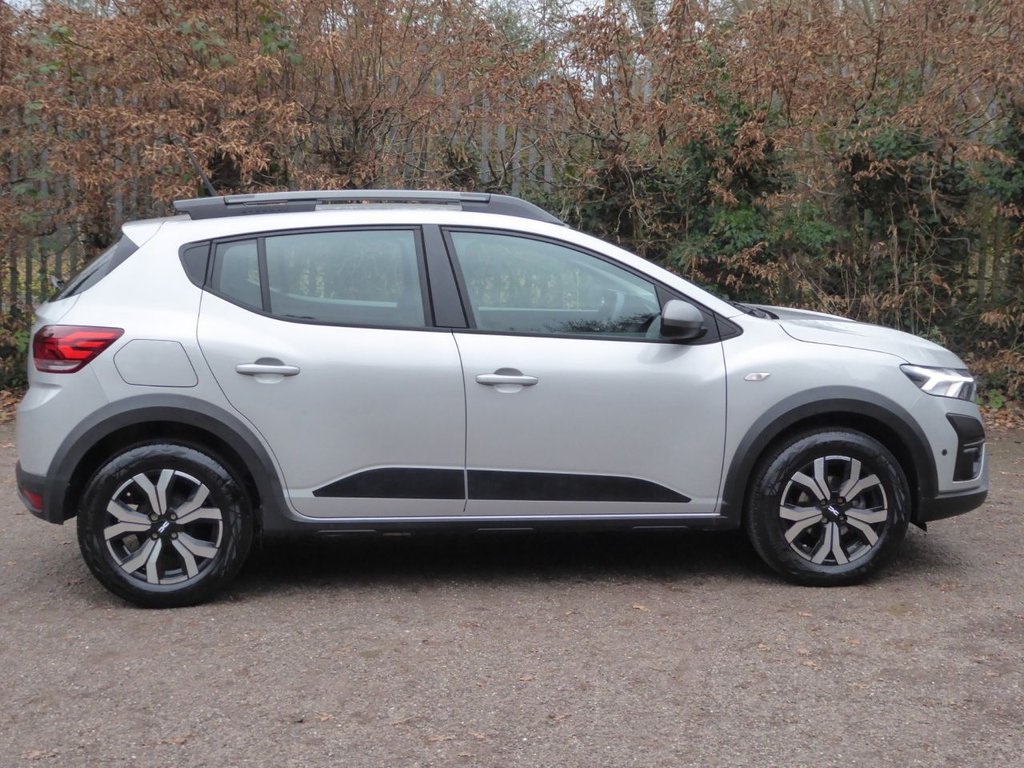 Used Dacia Sandero Stepway 2024 for sale - 76950637: Photo 44