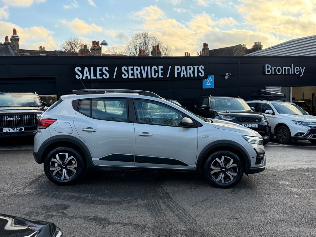 Used Dacia Sandero Stepway 2024 for sale - 76950637: Photo 6