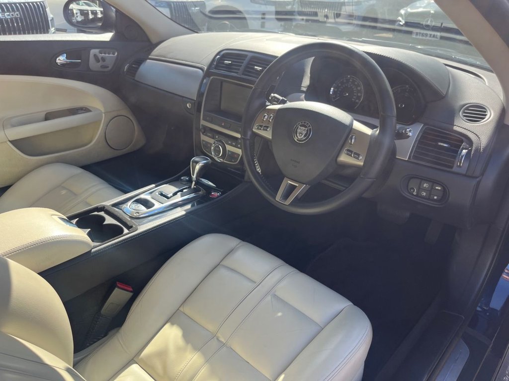 Used Jaguar XK 2009 for sale - 76039449: Photo 10