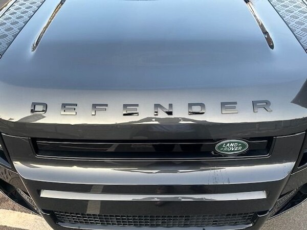 Used Land Rover Defender 2023 for sale - 74257531: Photo 11