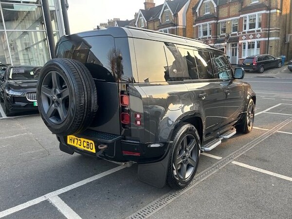Used Land Rover Defender 2023 for sale - 74257531: Photo 5