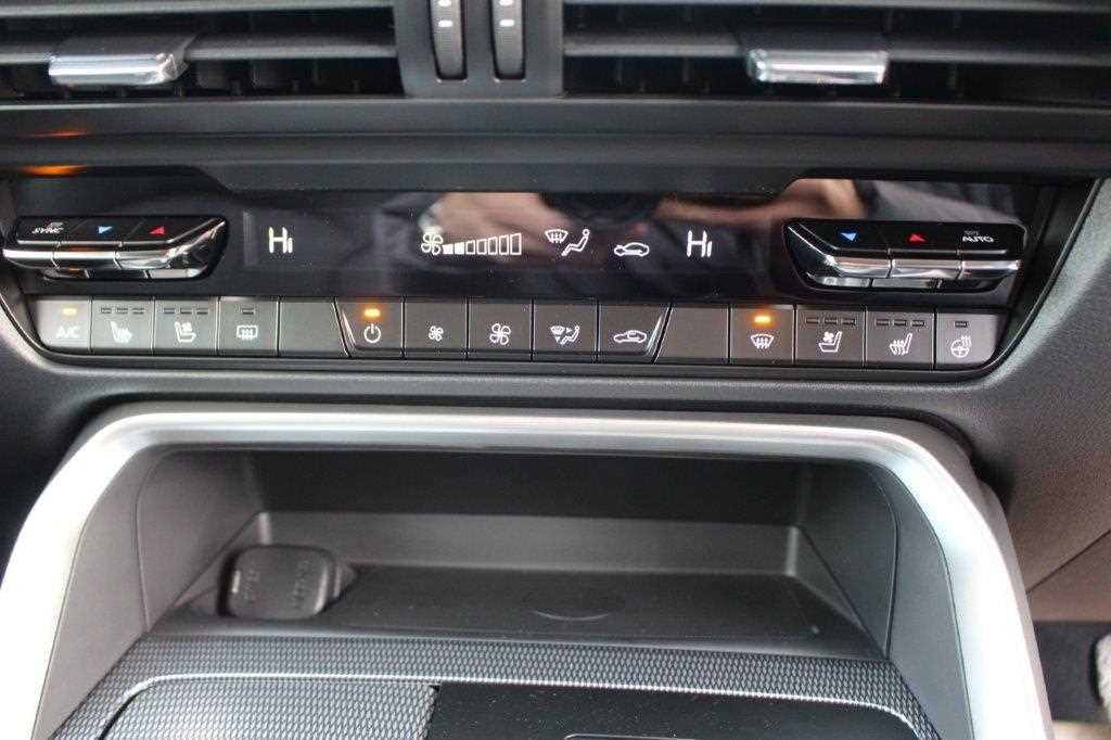 Used Mazda CX-60 2024 for sale - 76954561: Photo 23