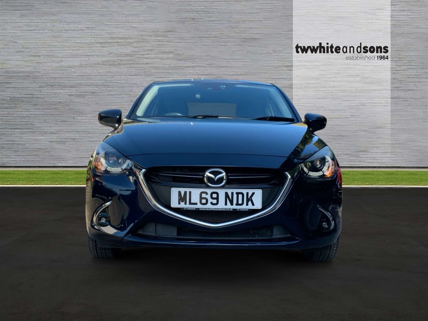 Used Mazda Mazda2 2019 for sale - 76687493: Photo 2